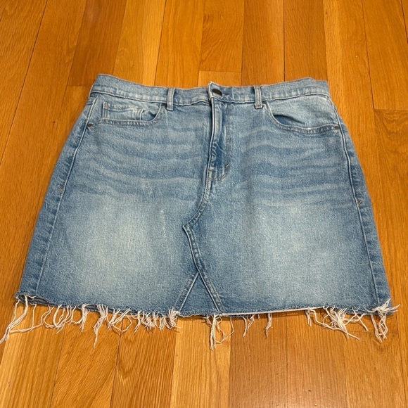a.n.a Denim Frayed Edge Mini Skirt - Picture 1 of 3